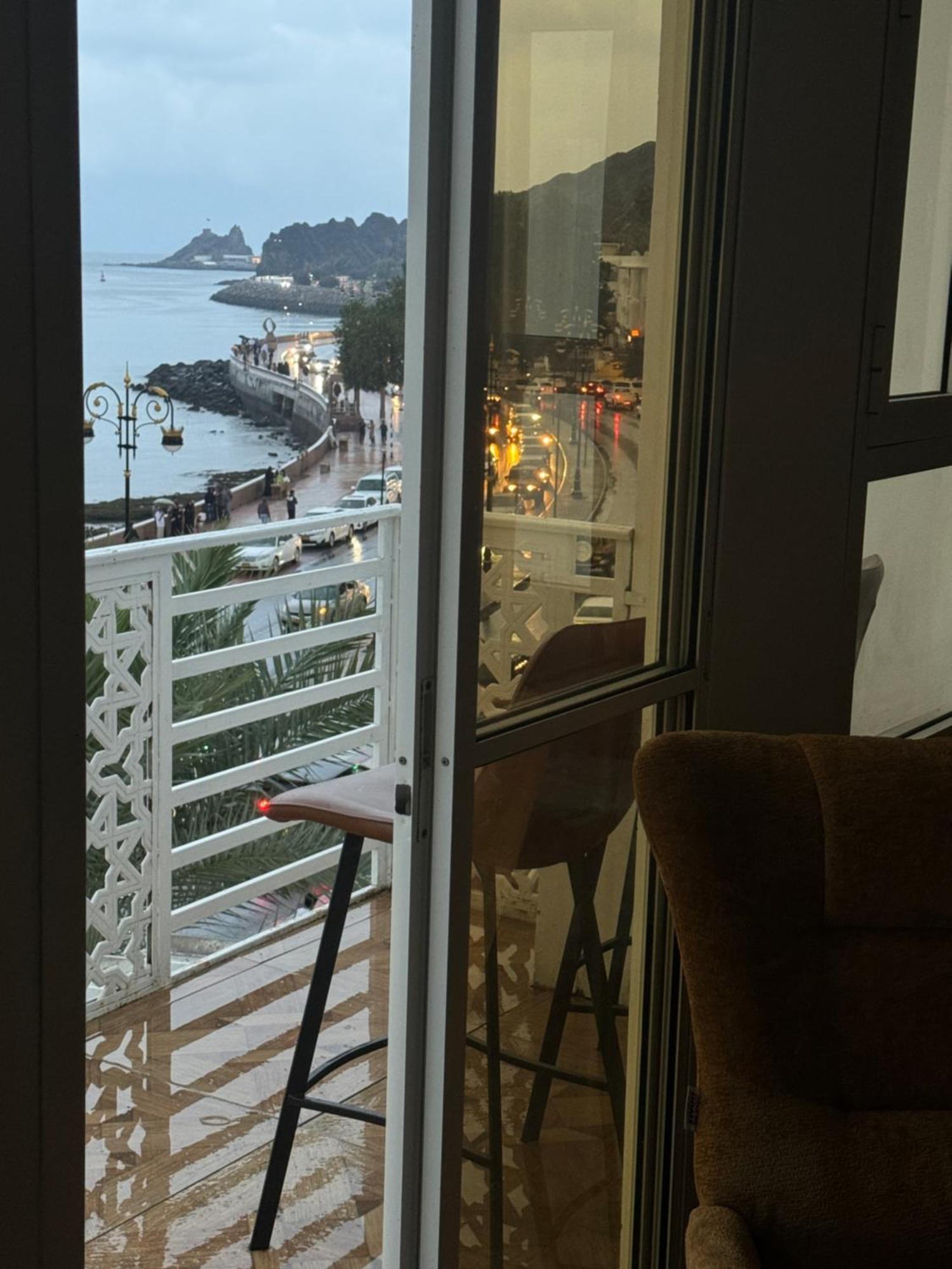 Muttrah Souq And Sea View Apartment Muskat Bagian luar foto